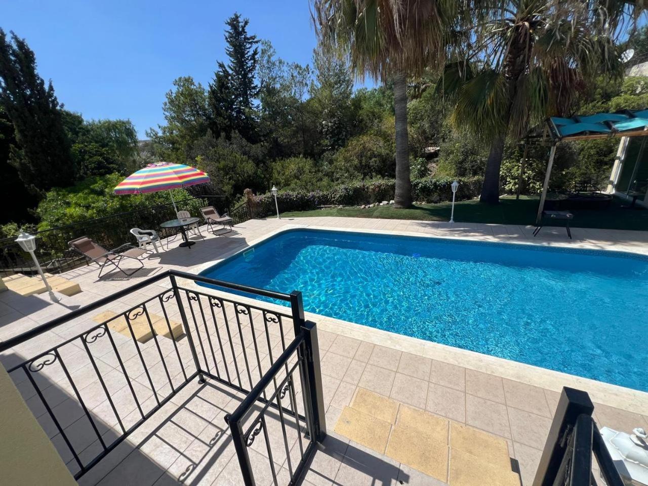 4 Bedroom - Huge Outdoor ! Private Pool ! Villa Peyia